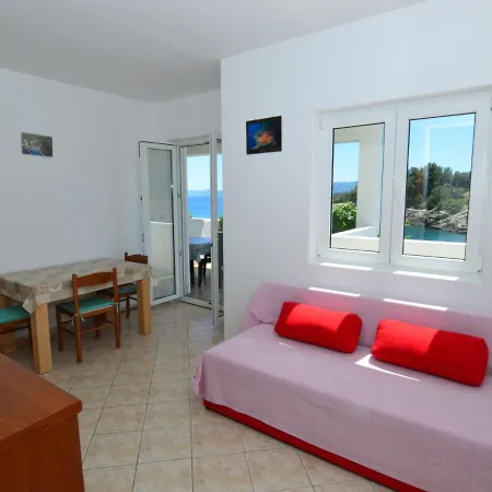 Apartament Buda - Hvr215 By Interhome *
