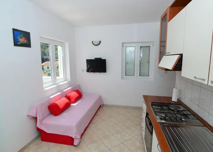 Buda-1 By Interhome * Basina