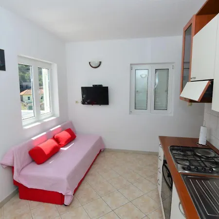 Buda-1 By Interhome * Basina