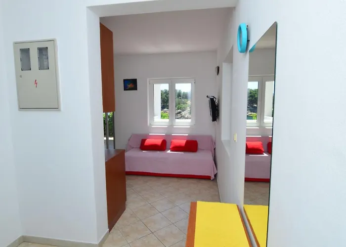 Buda-1 By Interhome Basina